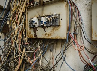 Generator mafias profit from Lebanese power supply gap beirut moteur generator electricity